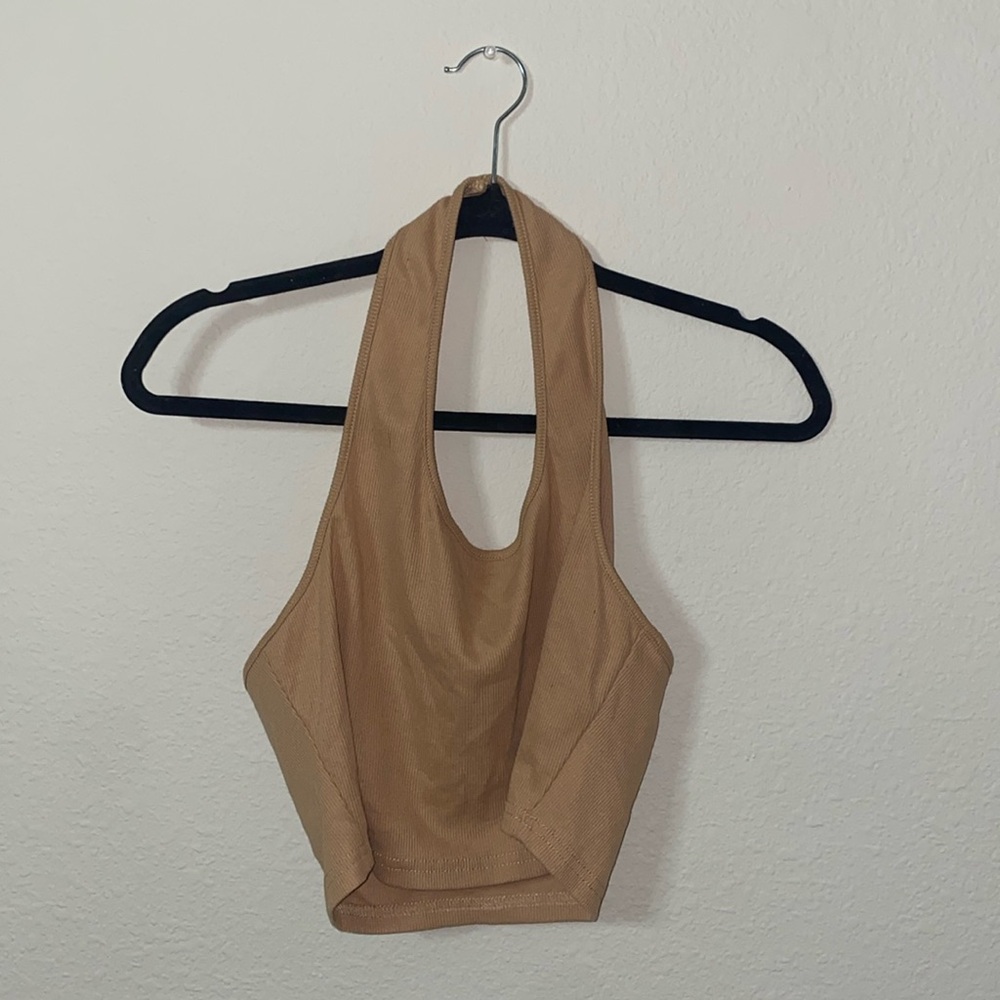 🎈Adorable tan halter top!